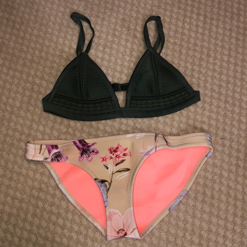 Triangl bathing suit